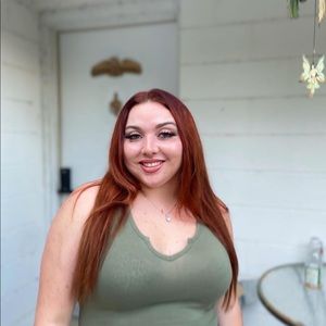 Meet your Posher, Savannah